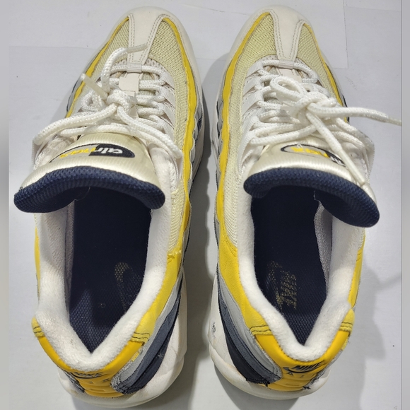 NIKE AIR MAX 95 RUNNING SHOES MEN'S SIZE 11 GREY AMARILLO CD7495-100 - Picture 9 of 16